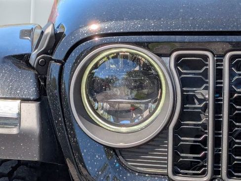 New 2026 Jeep Gladiator Rubicon AWD/4WD image 9