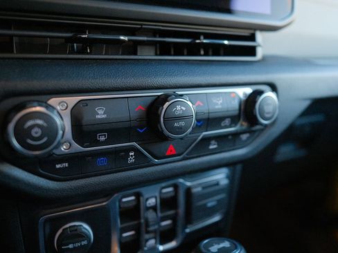 Used 2024 Jeep Wrangler Sport S w/ LED Headlamp & Fog Lamp Group image 26