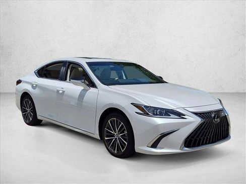 Used 2024 Lexus ES 250 w/ Premium Package AWD/4WD image 3