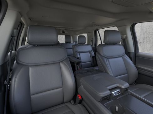 New 2026 Ford Expedition Active RWD image 10