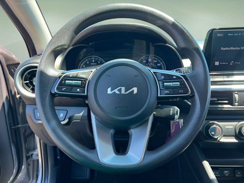 Used 2024 Kia Forte LXS FWD image 14