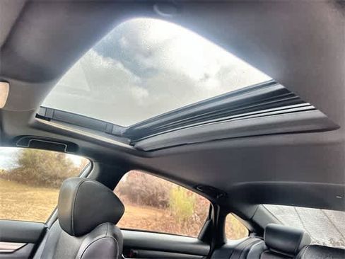 Certified 2018 Honda Accord Sport image 32