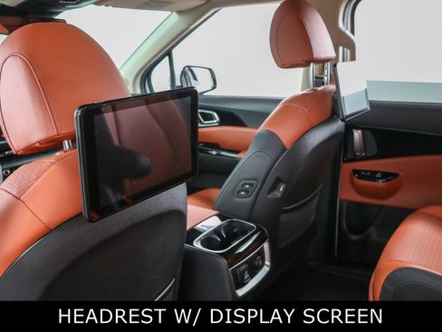 Used 2022 Kia Carnival SX Prestige FWD image 22