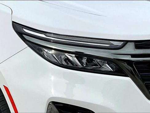 Used 2023 Chevrolet Equinox RS image 28