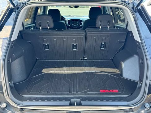 Used 2019 GMC Terrain SLE w/ Driver Convenience Package AWD/4WD image 16