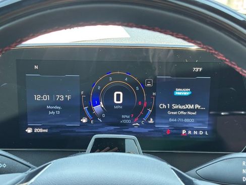 Used 2024 Chevrolet Traverse RS FWD image 20