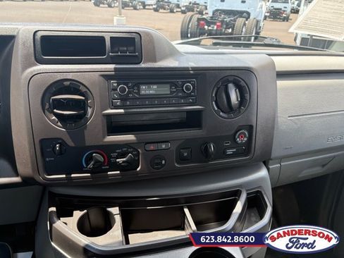 Used 2022 Ford E-350 and Econoline 350 Super Duty RWD image 17