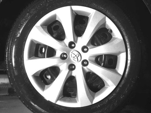 Used 2025 Toyota Corolla LE image 14