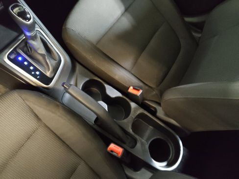 Used 2019 Hyundai Accent SE FWD image 26