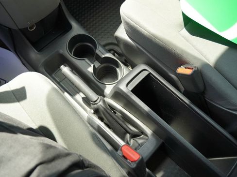 Used 2015 Nissan NV200 SV w/ Back Door Glass Package image 14