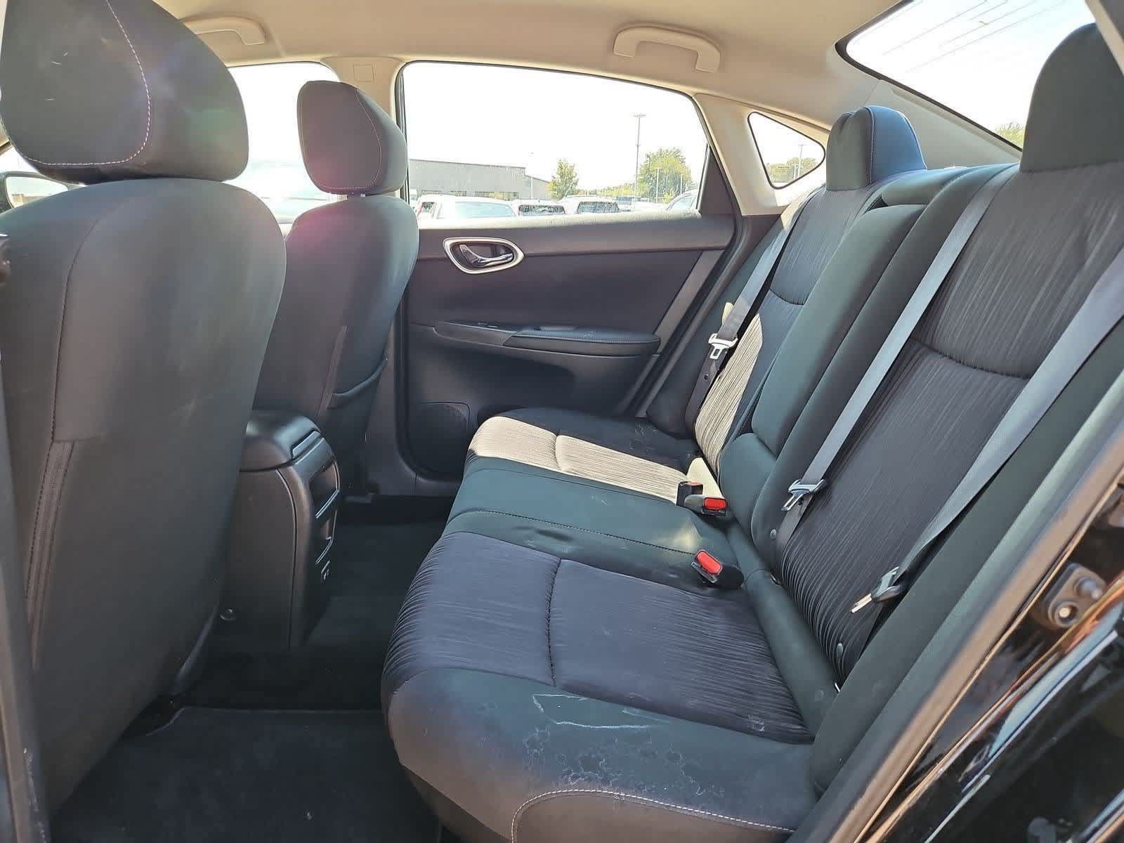 Used 2019 Nissan Sentra SV FWD image 18