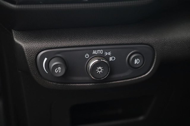 Used 2022 Chevrolet TrailBlazer LT FWD image 11