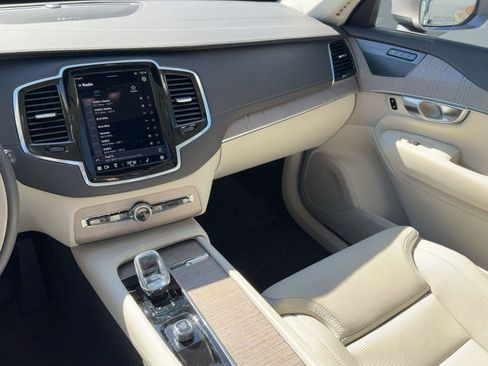 Certified 2024 Volvo XC90 B6 Ultimate w/ Protection Package Premier image 27