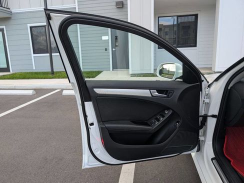 Used 2016 Audi A4 2.0T Premium image 14