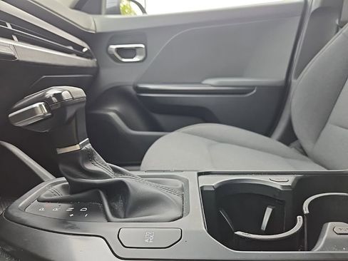 Certified 2025 Kia K4 FWD image 26