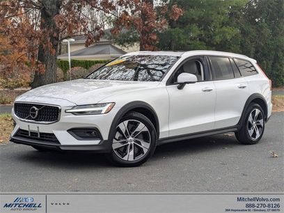 Certified 2024 Volvo V60 B5 Cross Country Plus