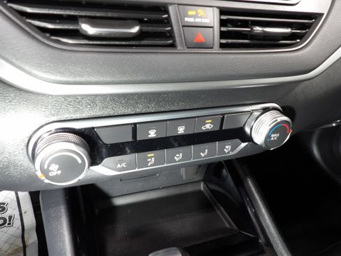 Used 2021 Nissan Altima 2.5 SV FWD image 13