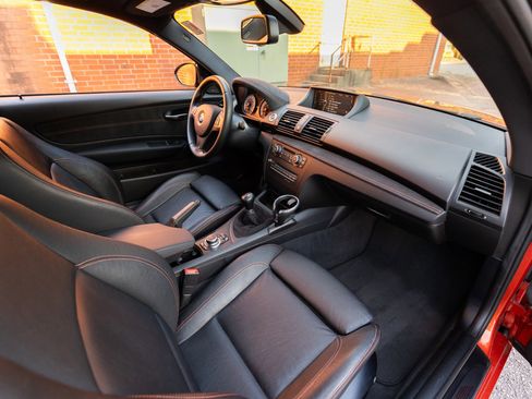 Used 2011 BMW 1 Series M image 23
