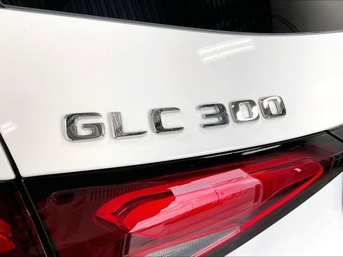 New 2026 Mercedes-Benz GLC 300 image 15