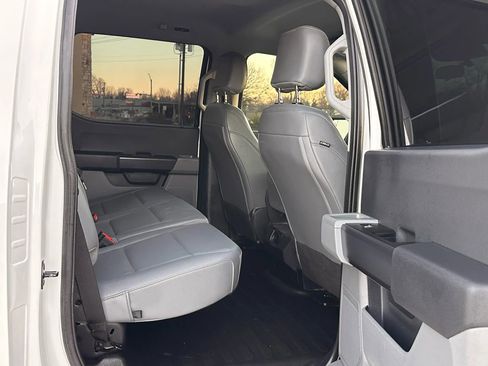 Used 2022 Ford F150 XL w/ Trailer Tow Package image 11