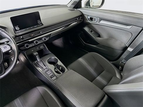 Used 2024 Honda Civic Sport image 25