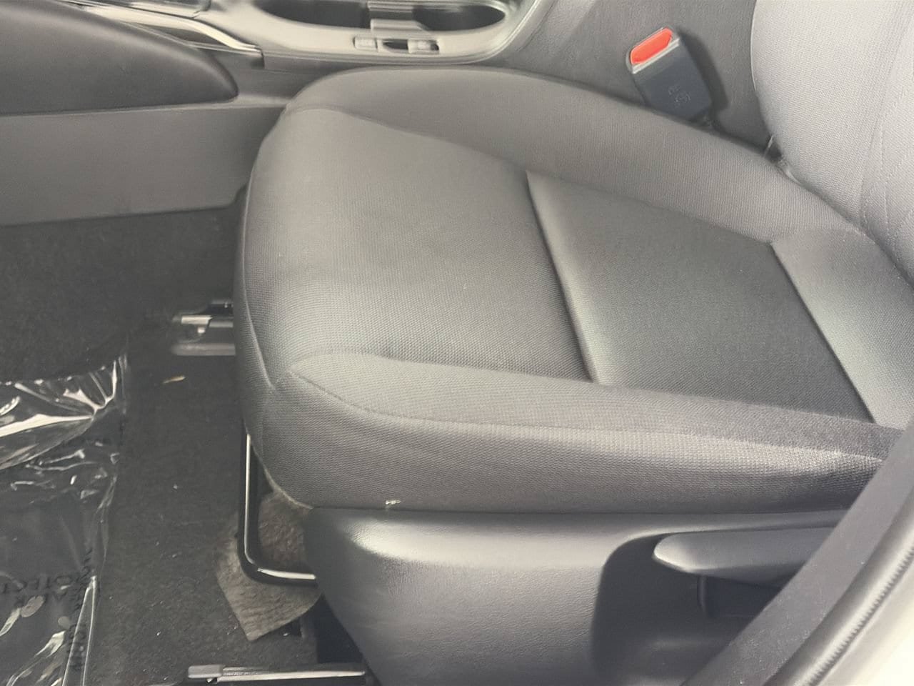 Used 2025 Toyota Corolla LE FWD image 18