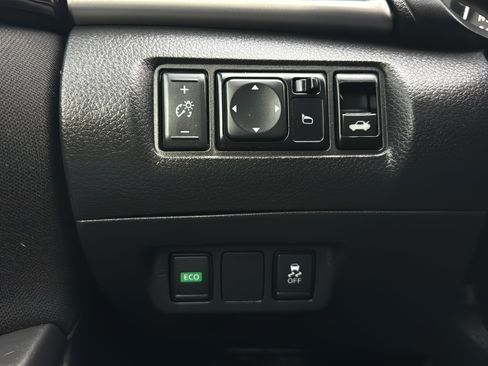 Used 2019 Nissan Sentra SV FWD image 22