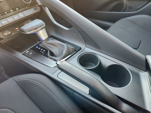 New 2025 Hyundai Elantra Sport image 25