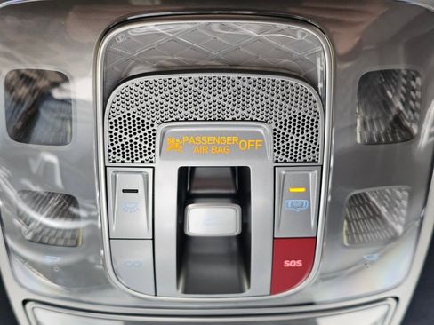 Used 2025 Genesis GV70 3.5T Sport w/ Sport Advanced Package image 18