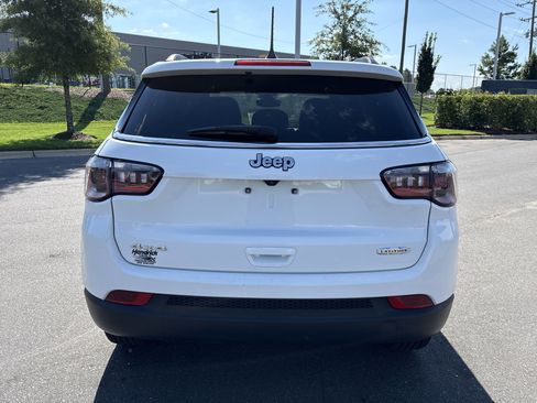 Used 2024 Jeep Compass Latitude image 8