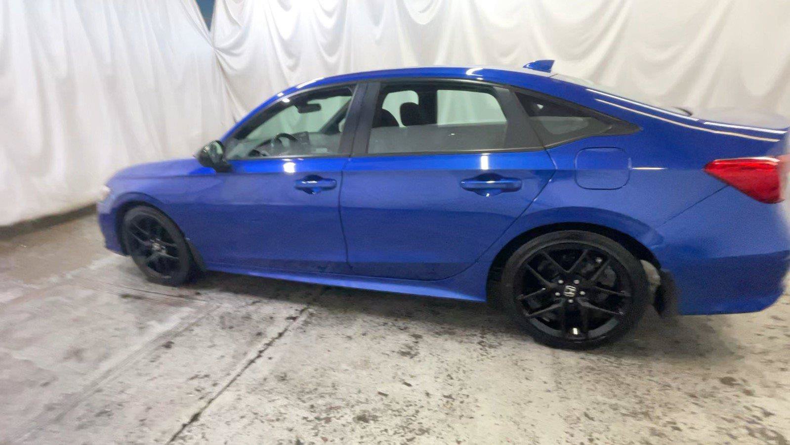 Used 2024 Honda Civic Sport image 11