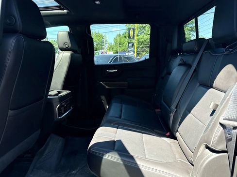 Used 2019 Chevrolet Silverado 1500 High Country w/ Technology Package image 26