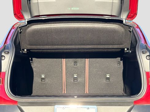 Used 2025 BMW X2 xDrive28i image 11