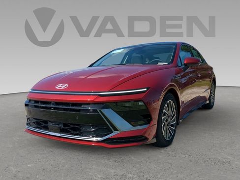 New 2025 Hyundai Sonata Limited image 21