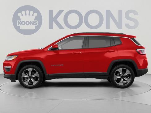 Used 2020 Jeep Compass Latitude w/ Popular Equipment Group AWD/4WD image 2