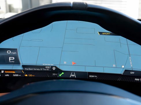 Used 2021 Ferrari Roma RWD image 22