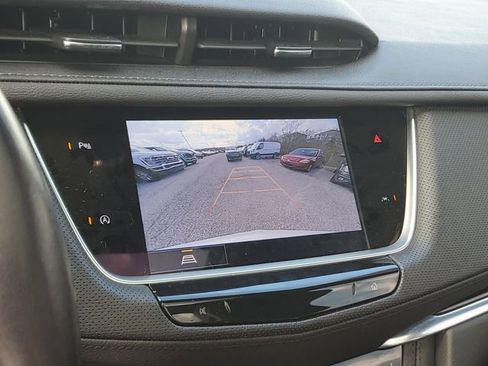 Used 2023 Cadillac XT6 Luxury image 18