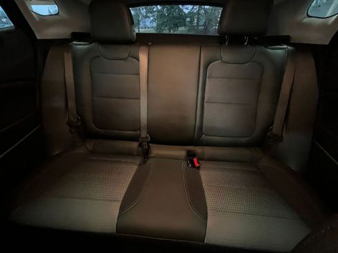 Used 2025 Chevrolet Trax LT image 38