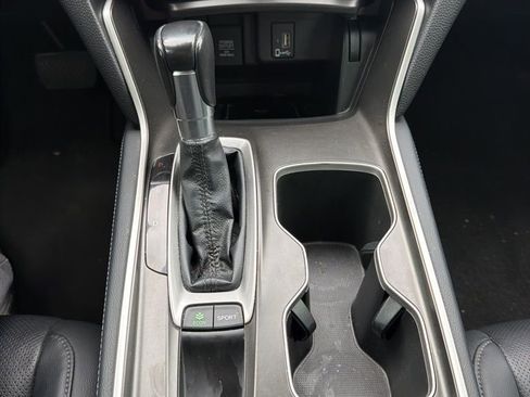 Used 2018 Honda Accord Touring image 15