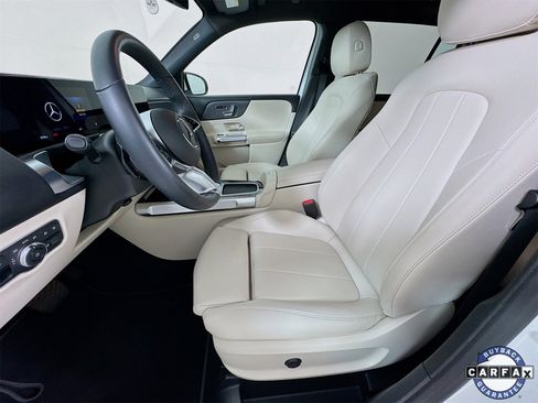 Certified 2025 Mercedes-Benz GLB 250 image 21