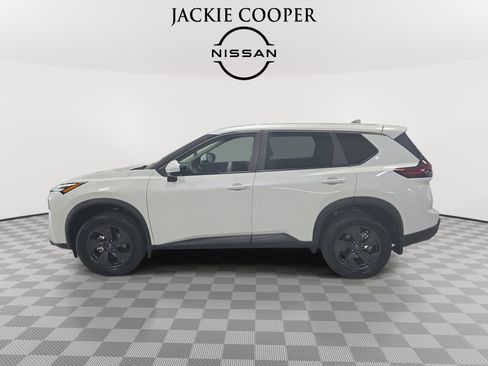 New 2026 Nissan Rogue SV FWD image 8