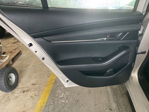 Used 2025 MAZDA MAZDA3 s image 13