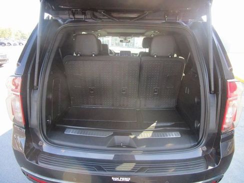 Used 2022 Chevrolet Tahoe Z71 image 22