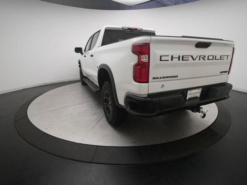 Used 2025 Chevrolet Silverado 1500 ZR2 w/ Technology Package AWD/4WD image 34