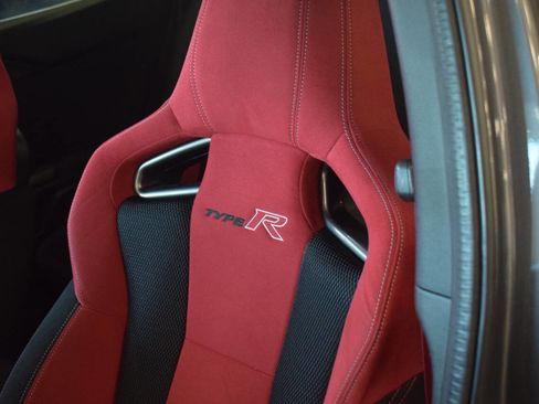 Used 2018 Honda Civic Type R image 68