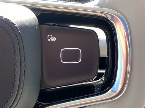 New 2026 Lincoln Navigator Reserve AWD/4WD image 17