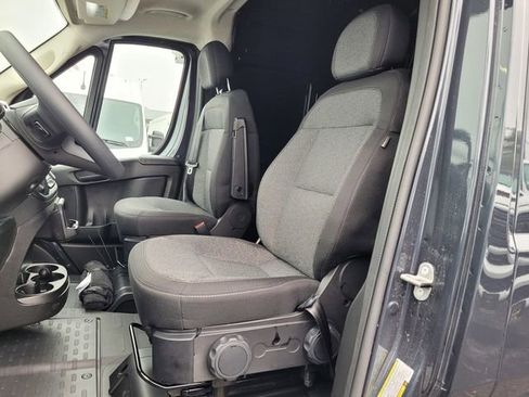 New 2026 RAM ProMaster 2500 w/ Quick Order Package 22G SLT image 7
