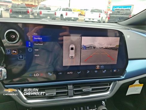 New 2026 Chevrolet Equinox EV LT AWD/4WD image 15