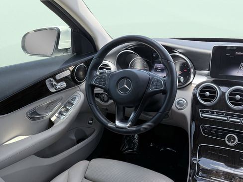 Used 2018 Mercedes-Benz C 300 Sedan image 59