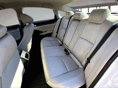 Used 2019 Honda Accord LX image 22